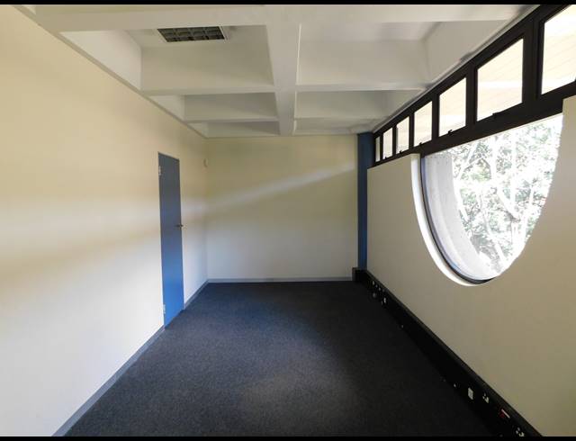 275M² OFFICE TO LET IN FERNDALE